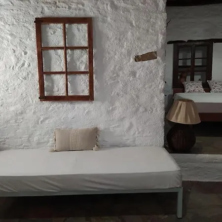 Marvellous Oven Ano Syros