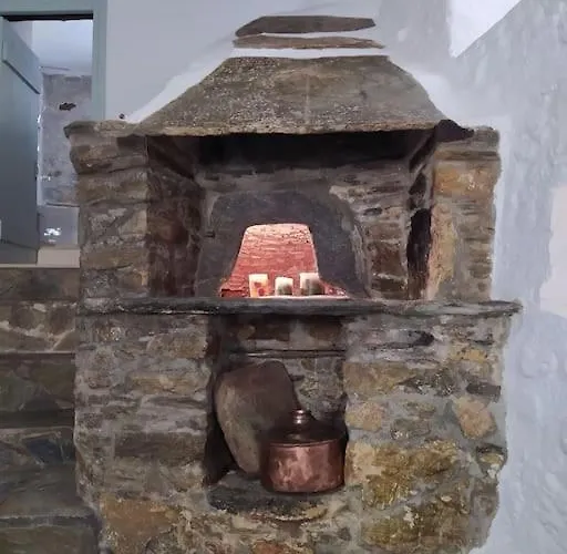 Marvellous Oven * Ano Syros